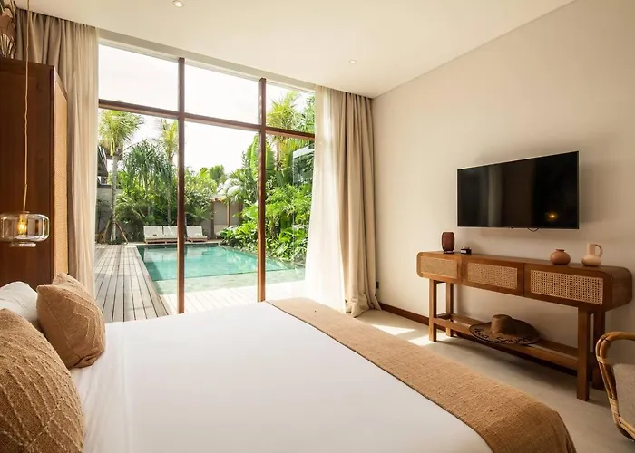 Luxury 5bd 5 Min From Berawa * Canggu