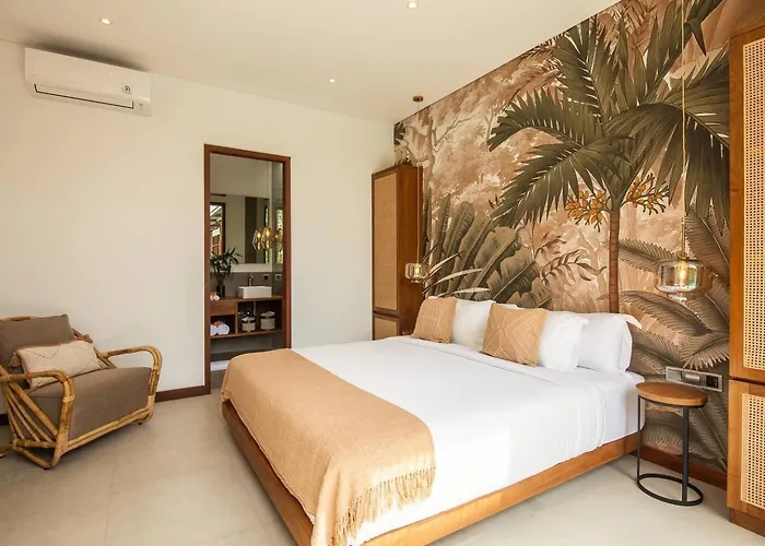 Villa Luxury 5bd 5 Min From Berawa Canggu
