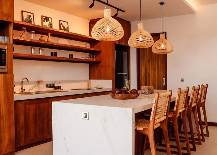 Villa Luxury 5bd 5 Min From Berawa
