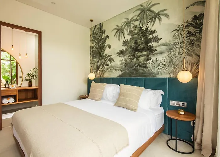 Luxury 5bd 5 Min From Berawa Villa