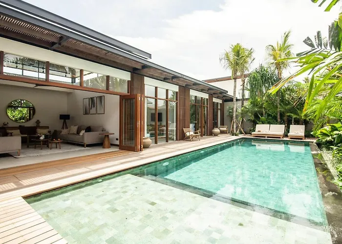 Luxury 5bd 5 Min From Berawa Villa